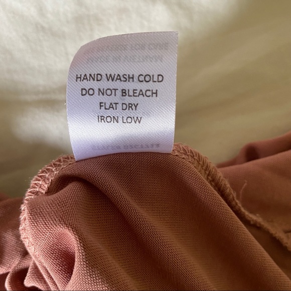 Dusty Rose / Pink Flowy Tee Size Small - Picture 8 of 10